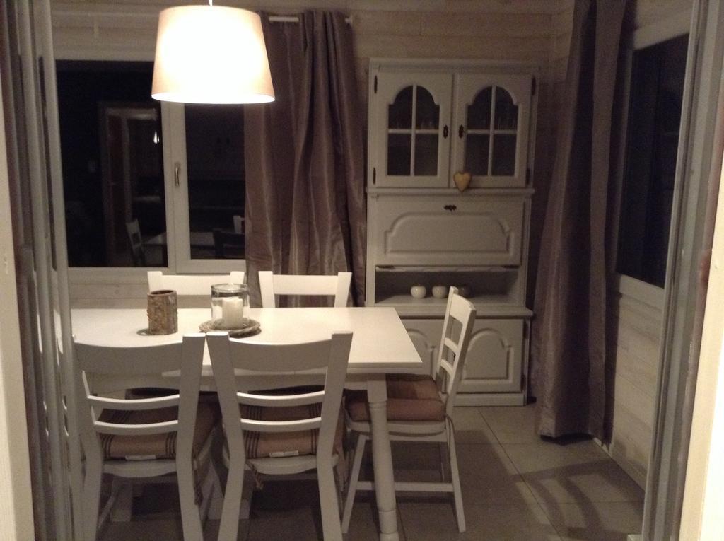 Le Chalet De Marguerite Francorchamps Room photo